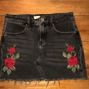 PACSUN distressed punk rock black Jean skirt with red roses